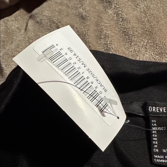 Forever 21 Classic Black Skirt - Picture 3 of 4